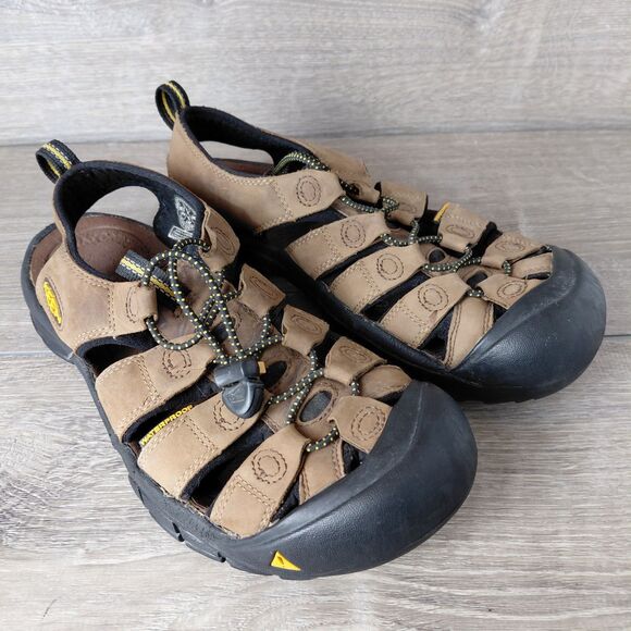 KEEN Newport H2 Sandals Mens 8 Brown Leather Waterproof Hiking Fisherman Shoes